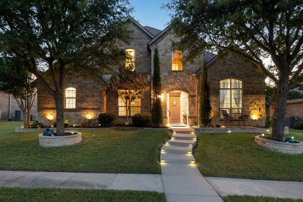 7705 Glenmere Trail Sachse TX 75048