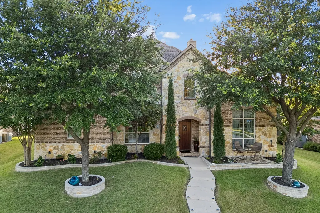 7705 Glenmere Trail Sachse TX 75048