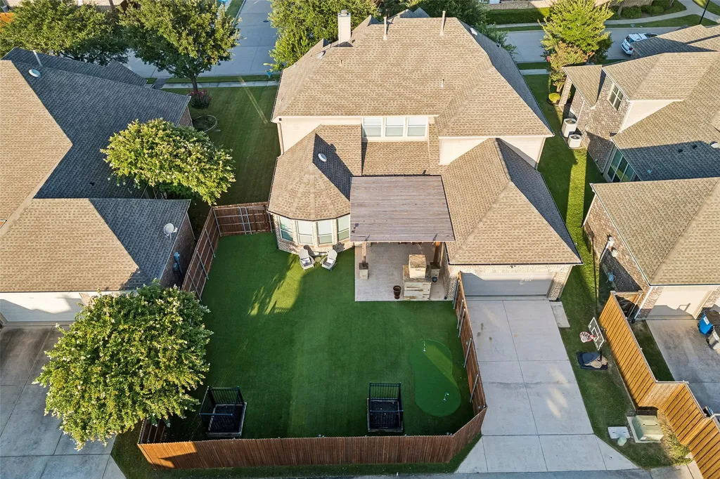 7705 Glenmere Trail Sachse TX 75048