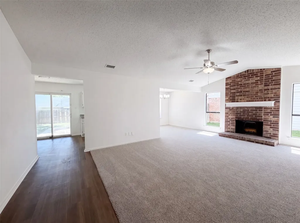 220 Creekwood Lane Fort Worth TX 76134