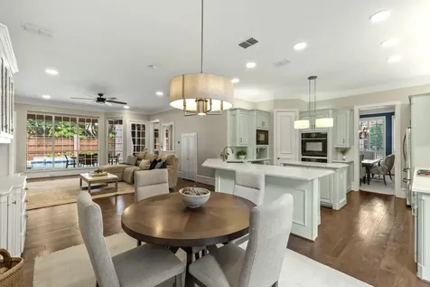 5227 Lincolnshire Court Dallas TX 75287