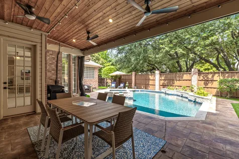 5227 Lincolnshire Court Dallas TX 75287
