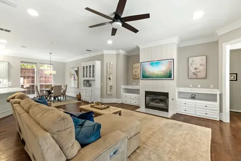 5227 Lincolnshire Court Dallas TX 75287