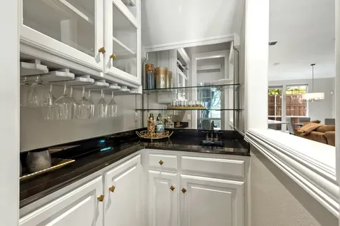 5227 Lincolnshire Court Dallas TX 75287