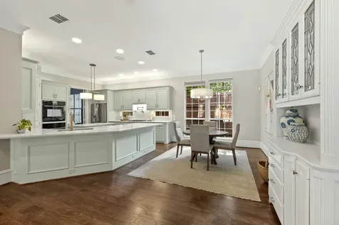 5227 Lincolnshire Court Dallas TX 75287