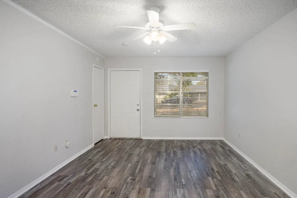 1216 E Baltimore Avenue Fort Worth TX 76104