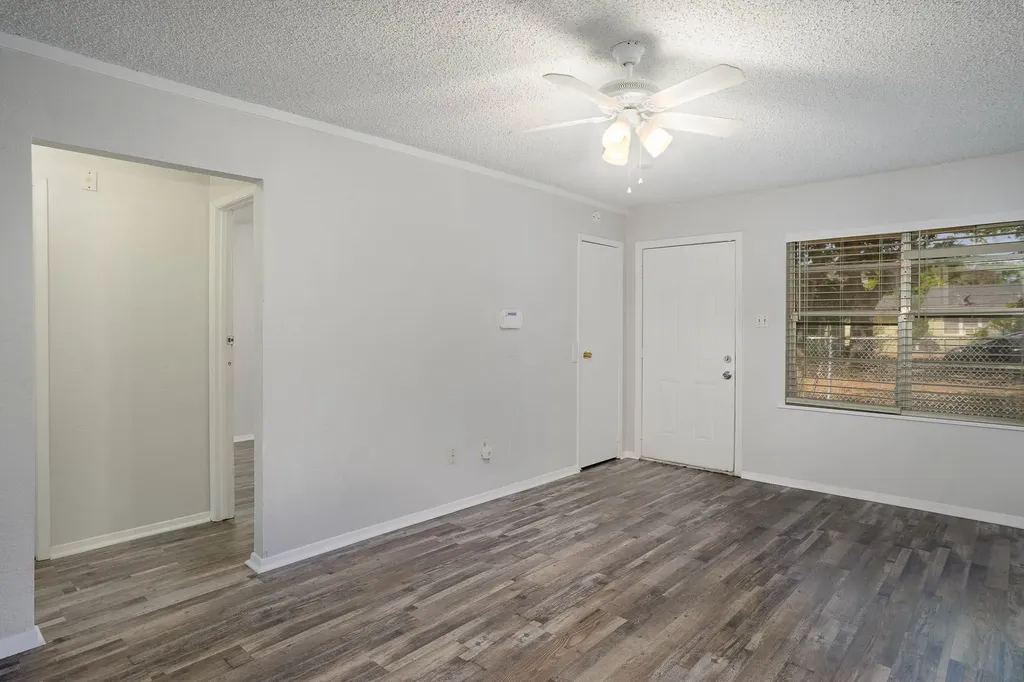 1216 E Baltimore Avenue Fort Worth TX 76104