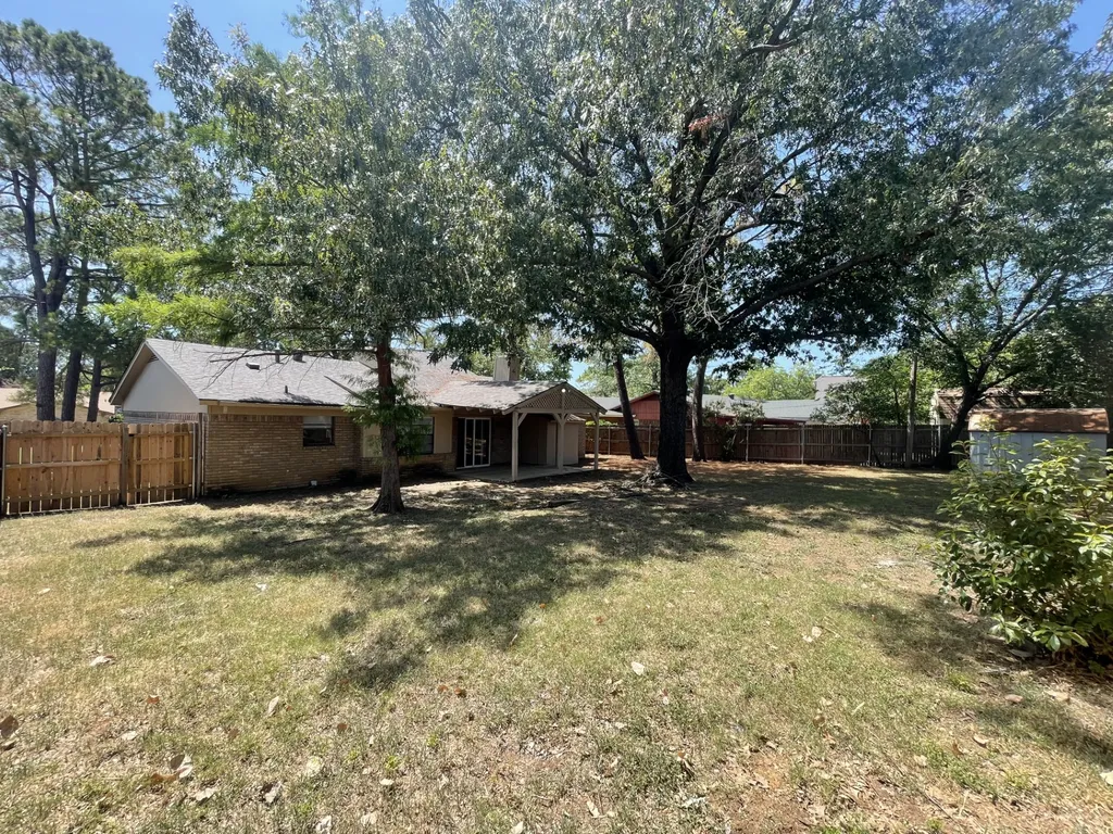 3502 Leighton Drive Arlington TX 76015