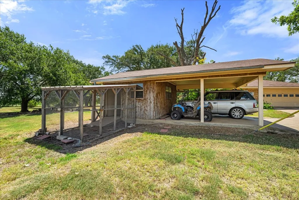 1642 NW County Road 1040 Corsicana TX 75110