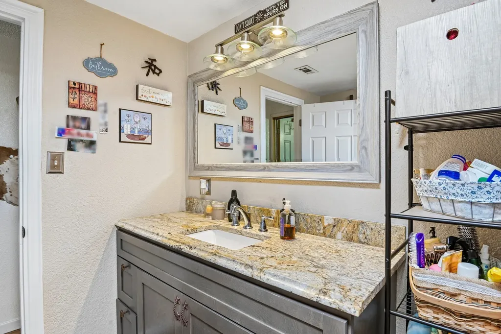 1428 Sheri Lane N Pelican Bay TX 76020