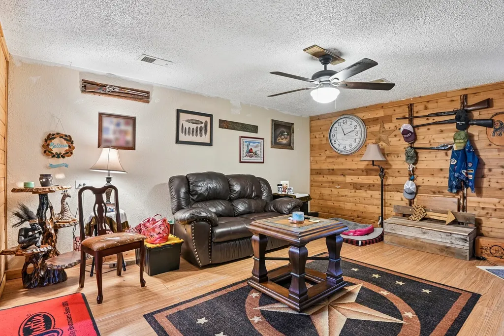 1428 Sheri Lane N Pelican Bay TX 76020