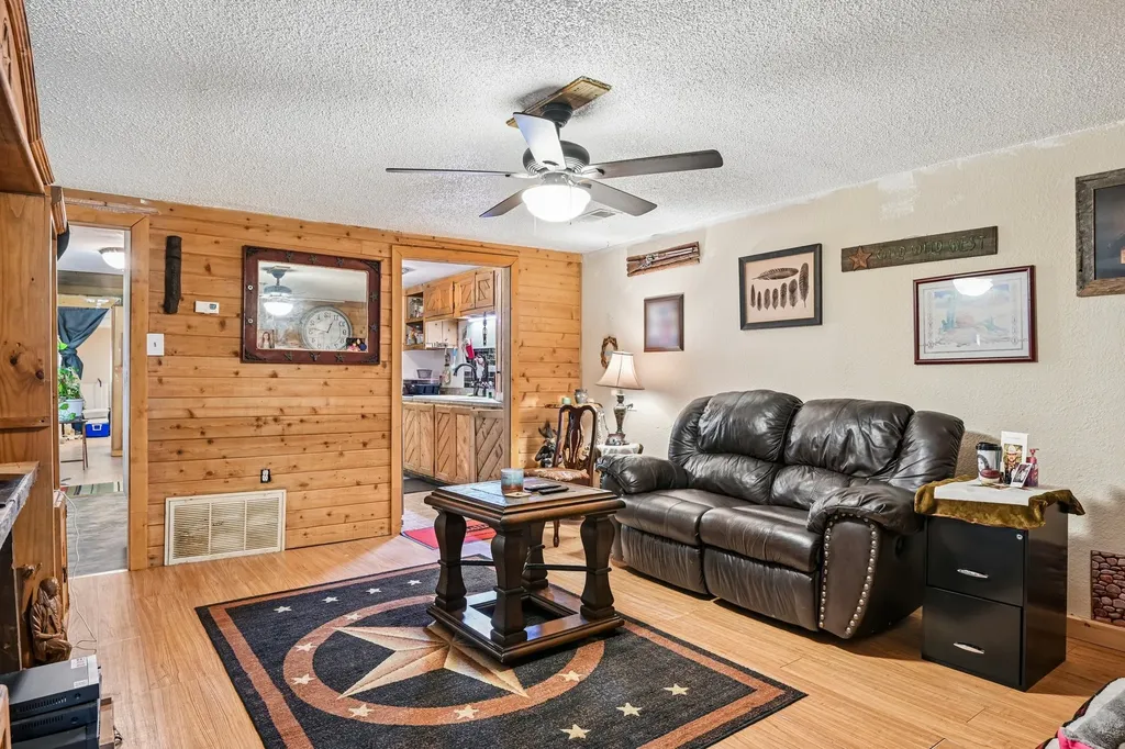1428 Sheri Lane N Pelican Bay TX 76020
