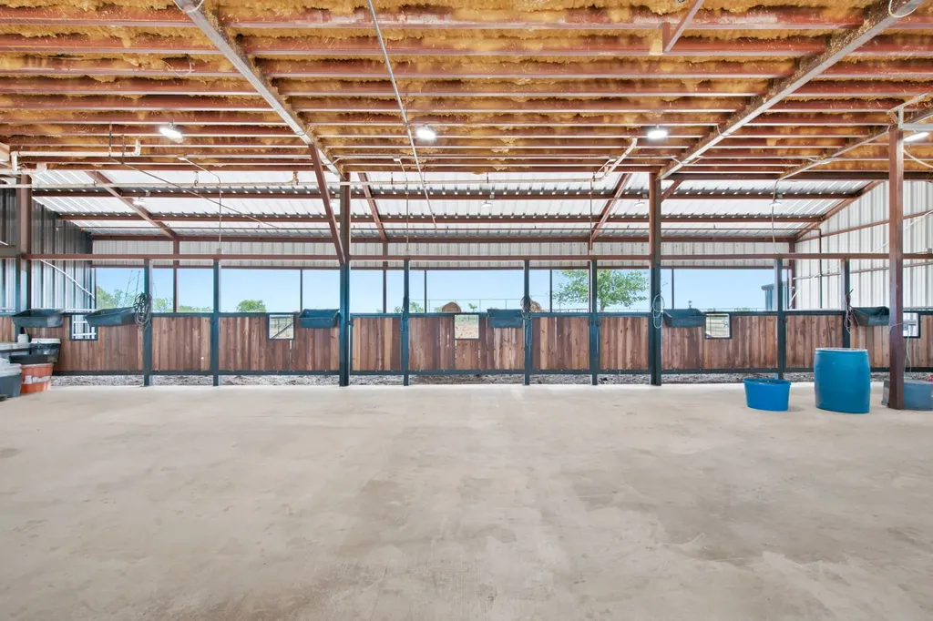 196 Story Road Perrin TX 76486