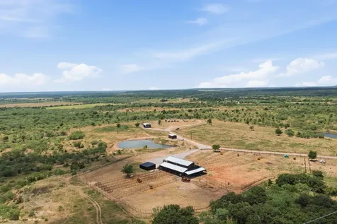 196 Story Road Perrin TX 76486
