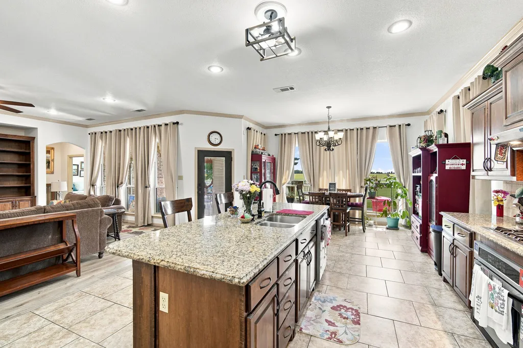 125 Hcr 3131 Hillsboro TX 76645