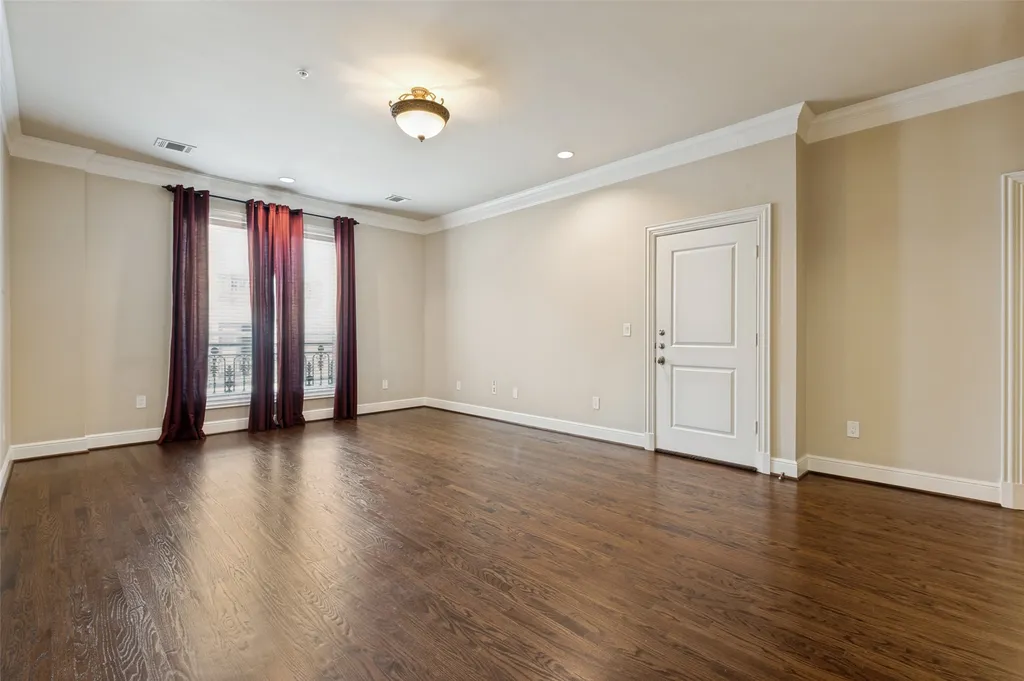 6615 Bandera Avenue Dallas TX 75225