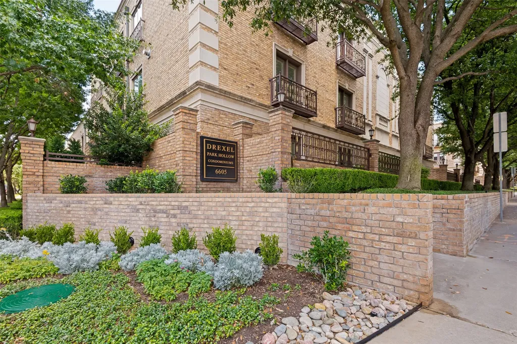 6615 Bandera Avenue Dallas TX 75225