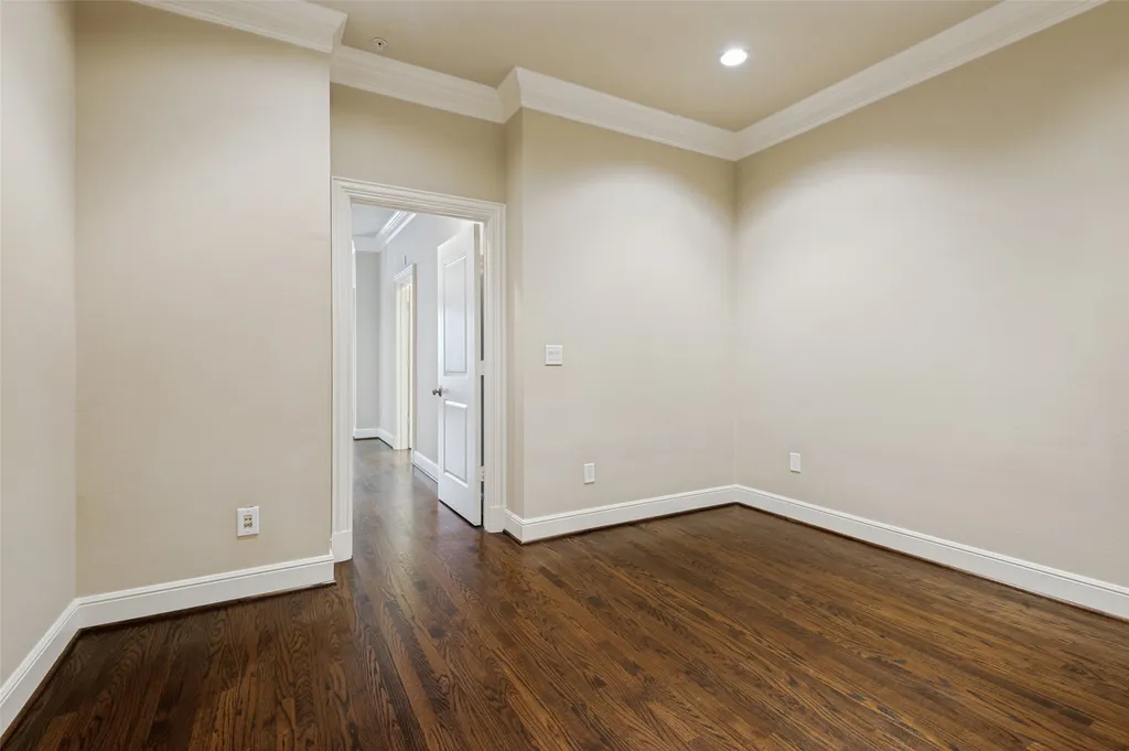 6615 Bandera Avenue Dallas TX 75225