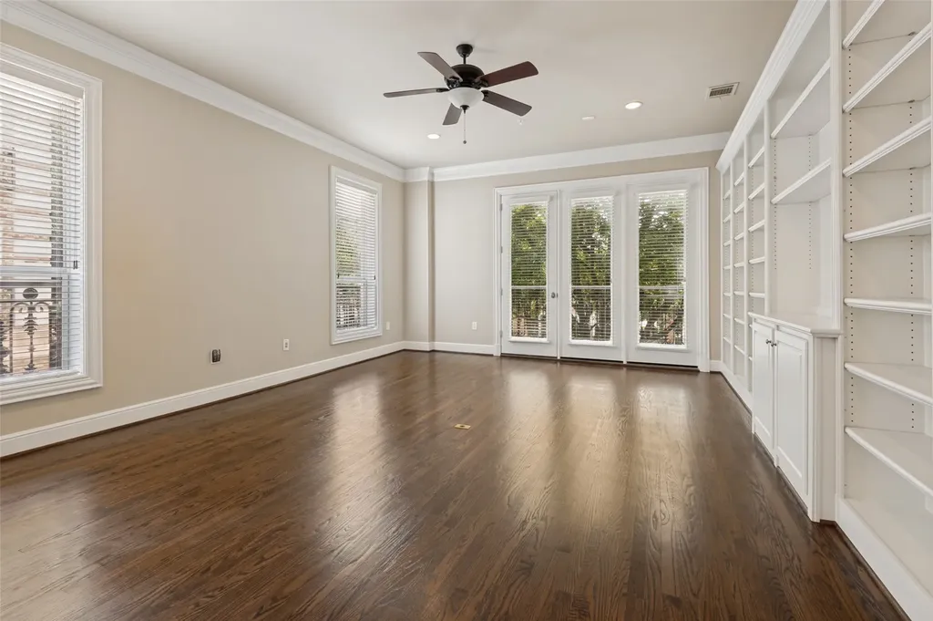 6615 Bandera Avenue Dallas TX 75225