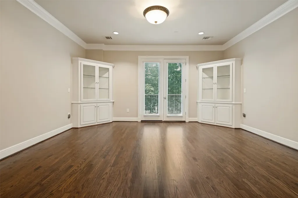 6615 Bandera Avenue Dallas TX 75225