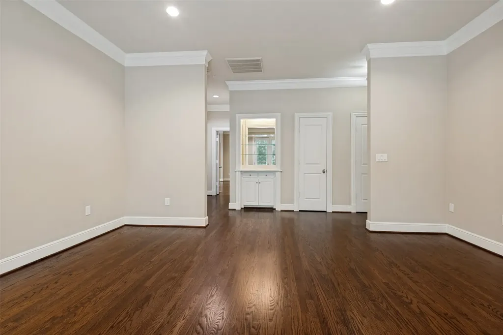 6615 Bandera Avenue Dallas TX 75225