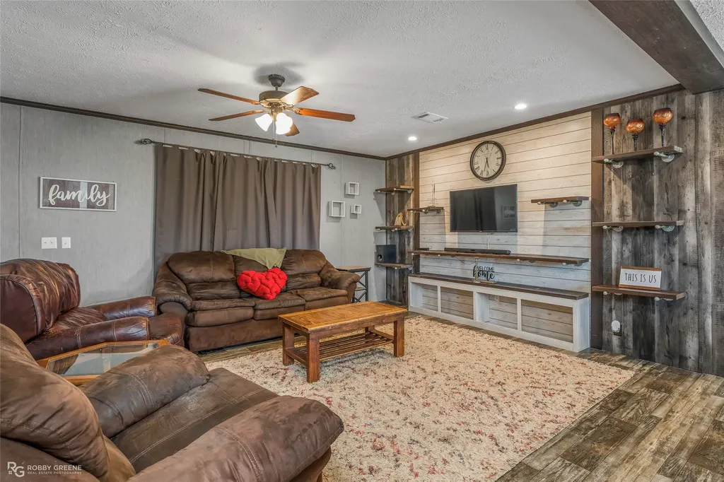 191 Padgett Road Benton LA 71006