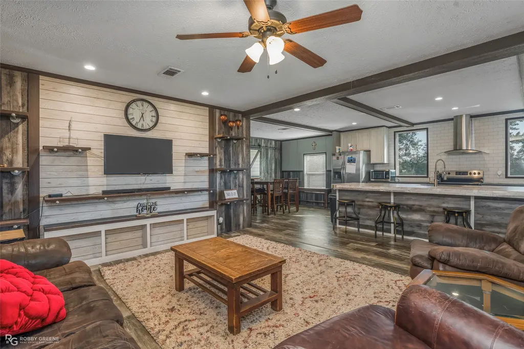 191 Padgett Road Benton LA 71006