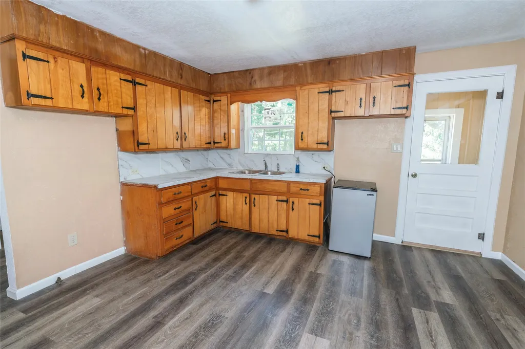 304 Jack Grace Hill Road Bowie TX 76230