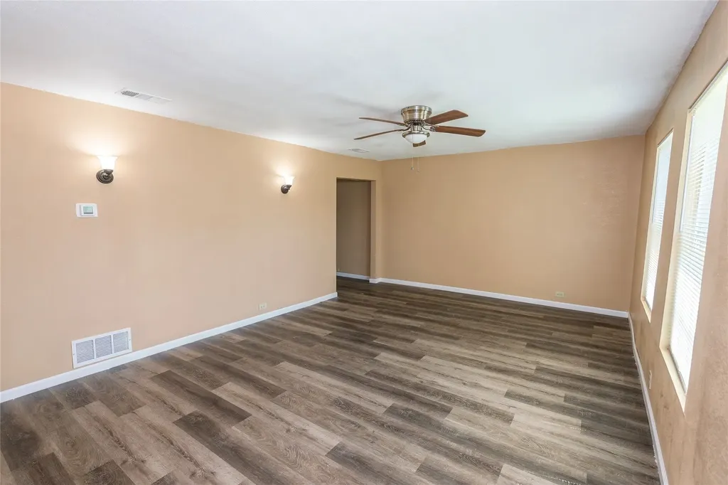 304 Jack Grace Hill Road Bowie TX 76230