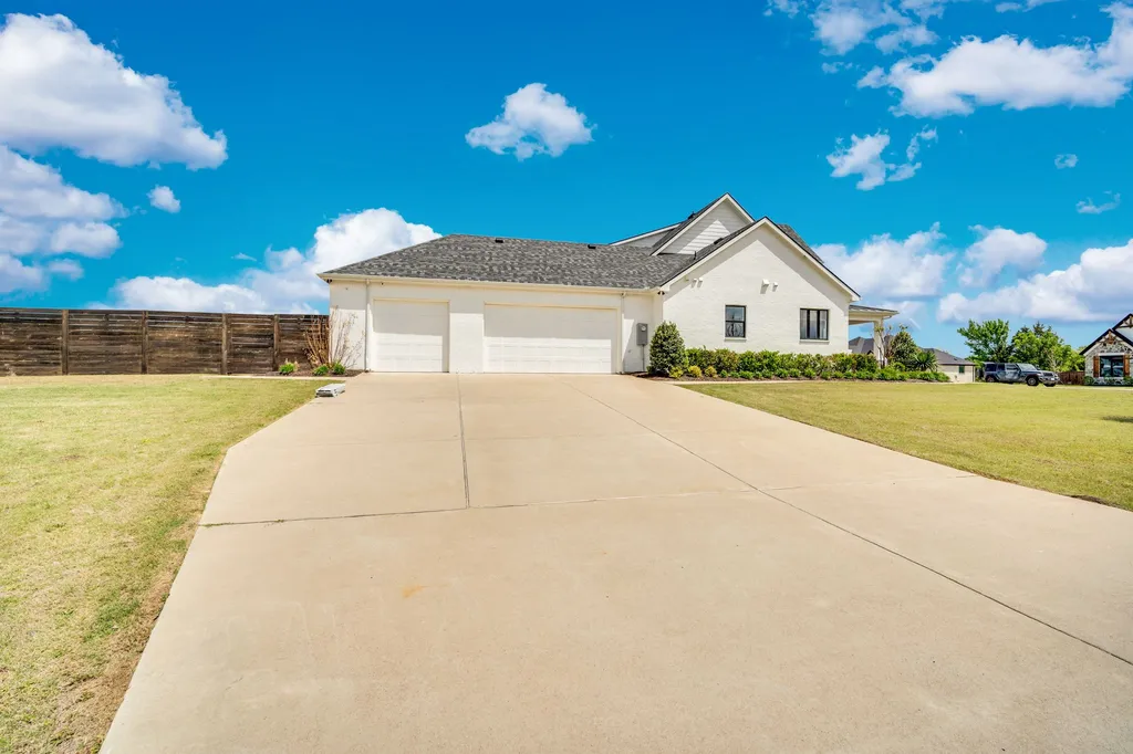 140 Farish Lane Waxahachie TX 75167