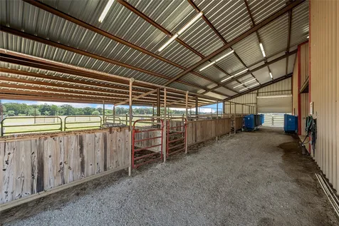 180 Hcr 2224 E Aquilla TX 76622