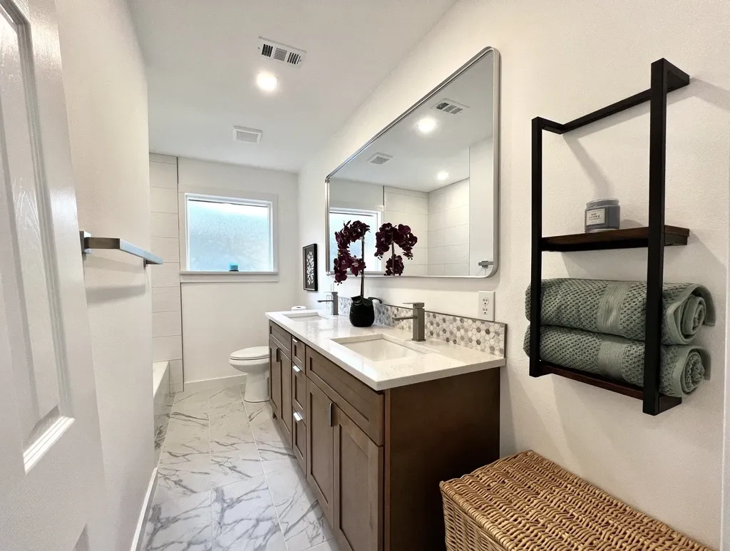 2336 Fenestra Drive Dallas TX 75228