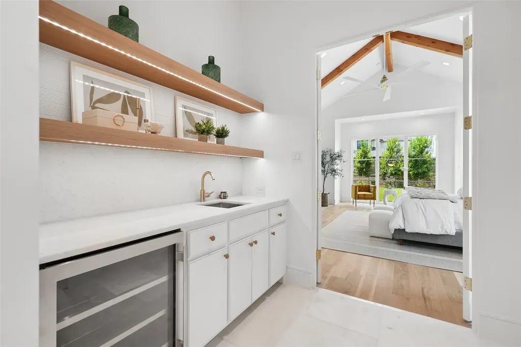 6923 Robin Road Dallas TX 75209