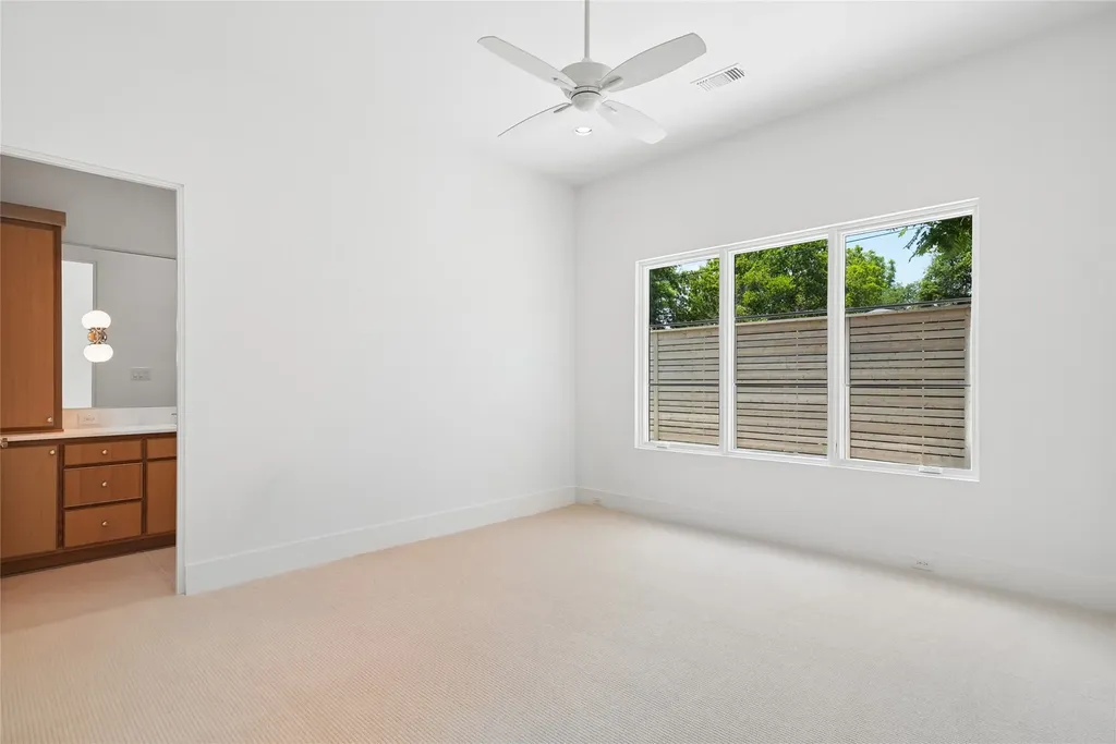 6923 Robin Road Dallas TX 75209