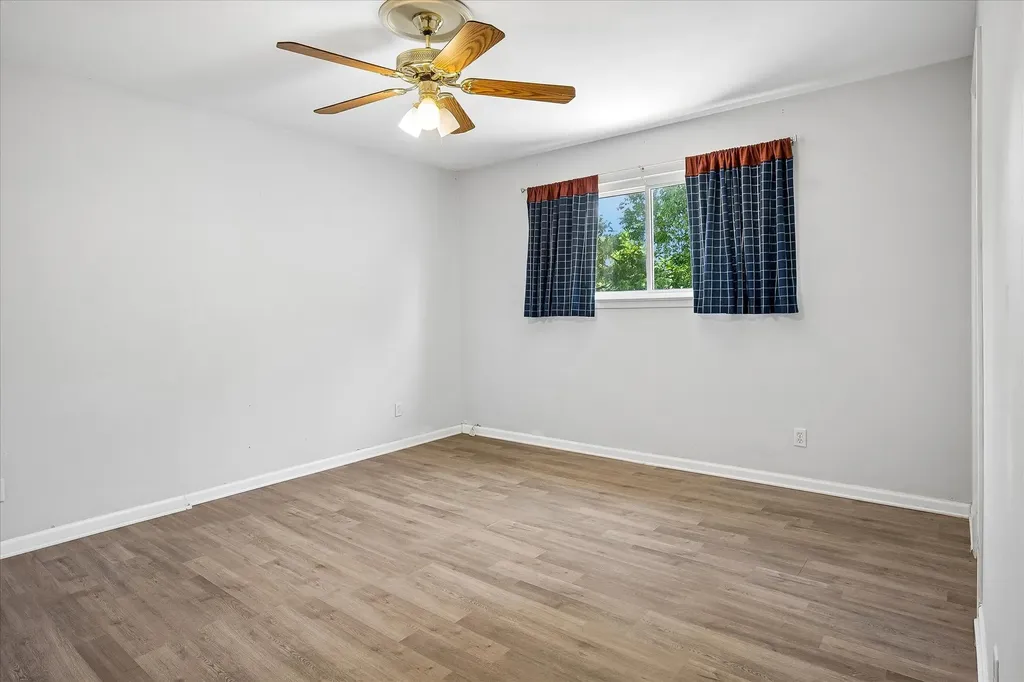 216 Huntingdon Drive Irving TX 75061