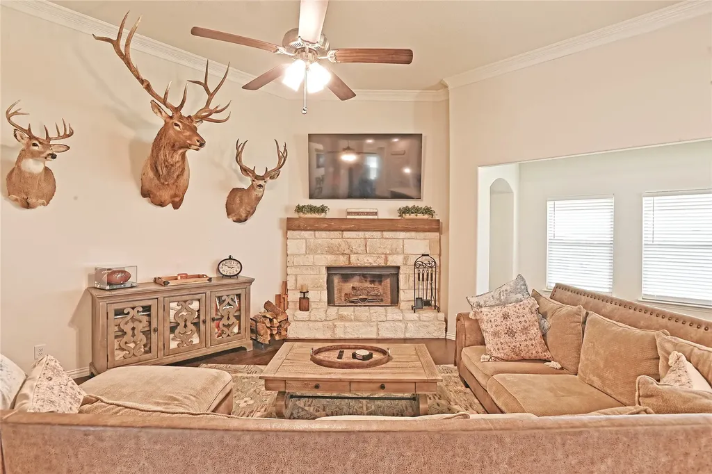 7409 Autumn Grove Lane Ponder TX 76259