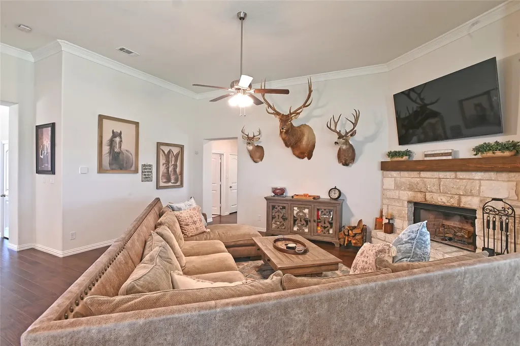 7409 Autumn Grove Lane Ponder TX 76259
