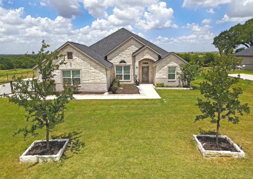 7409 Autumn Grove Lane Ponder TX 76259