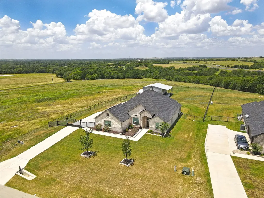 7409 Autumn Grove Lane Ponder TX 76259