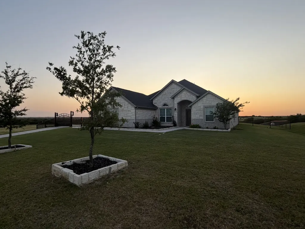 7409 Autumn Grove Lane Ponder TX 76259