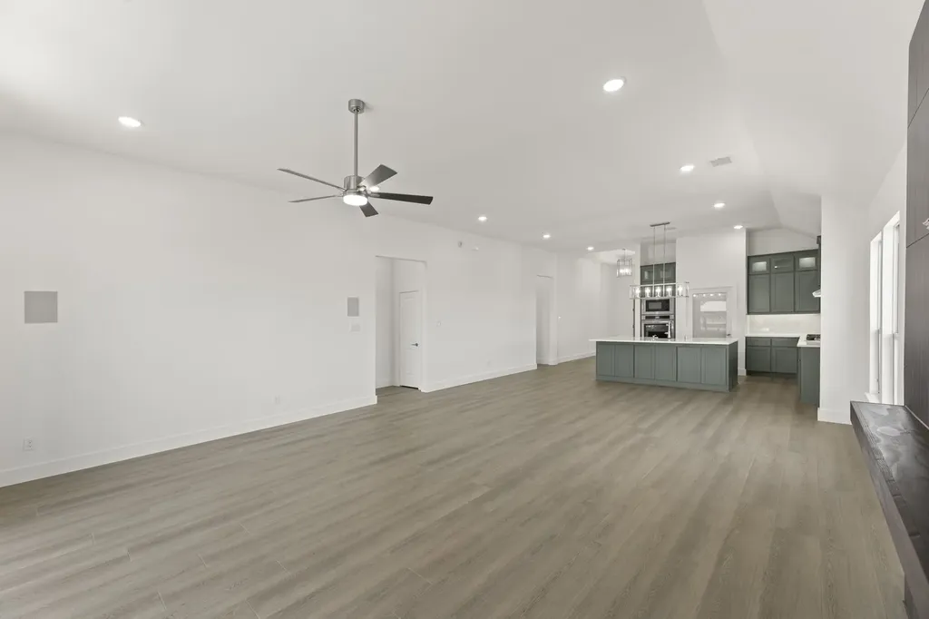 1227 Stone Cliff Drive Lucas TX 75098