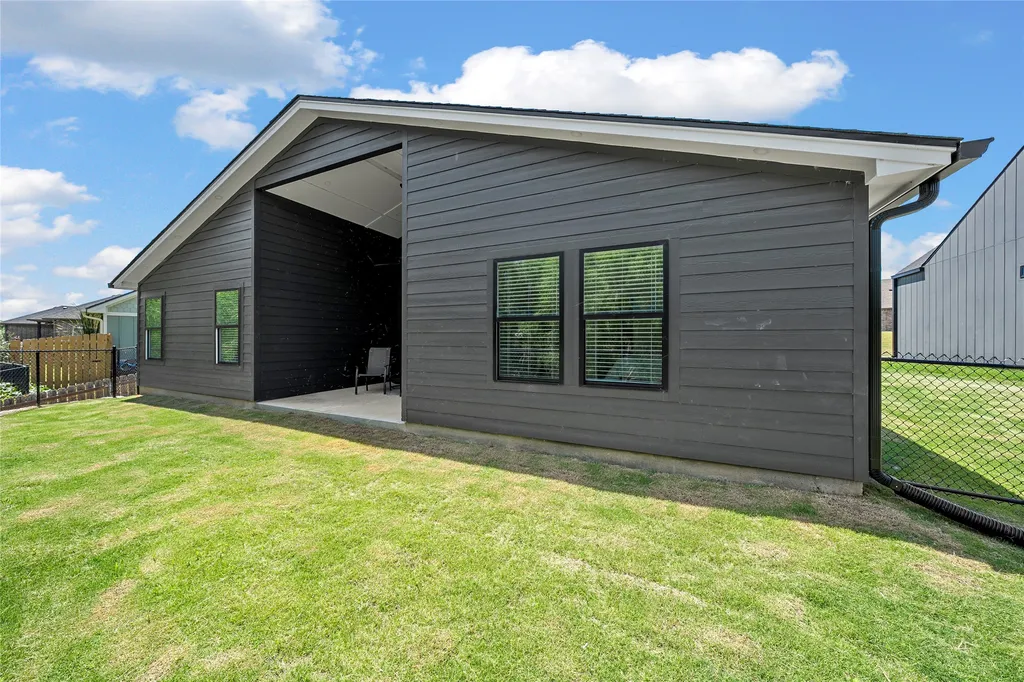 476 Paso Fino Street Waco TX 76706