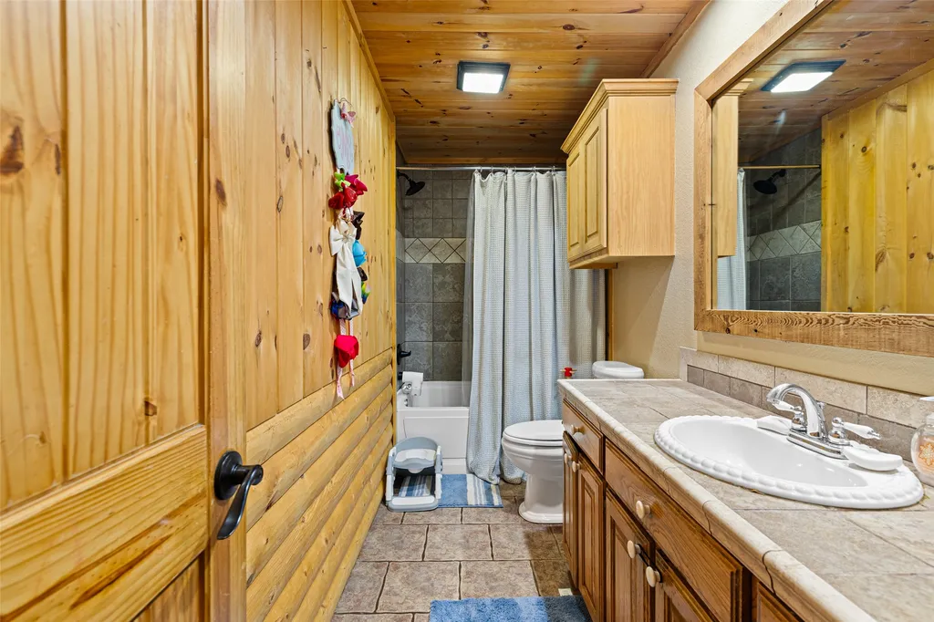 113 Dearing Creek Road Gladewater TX 75647