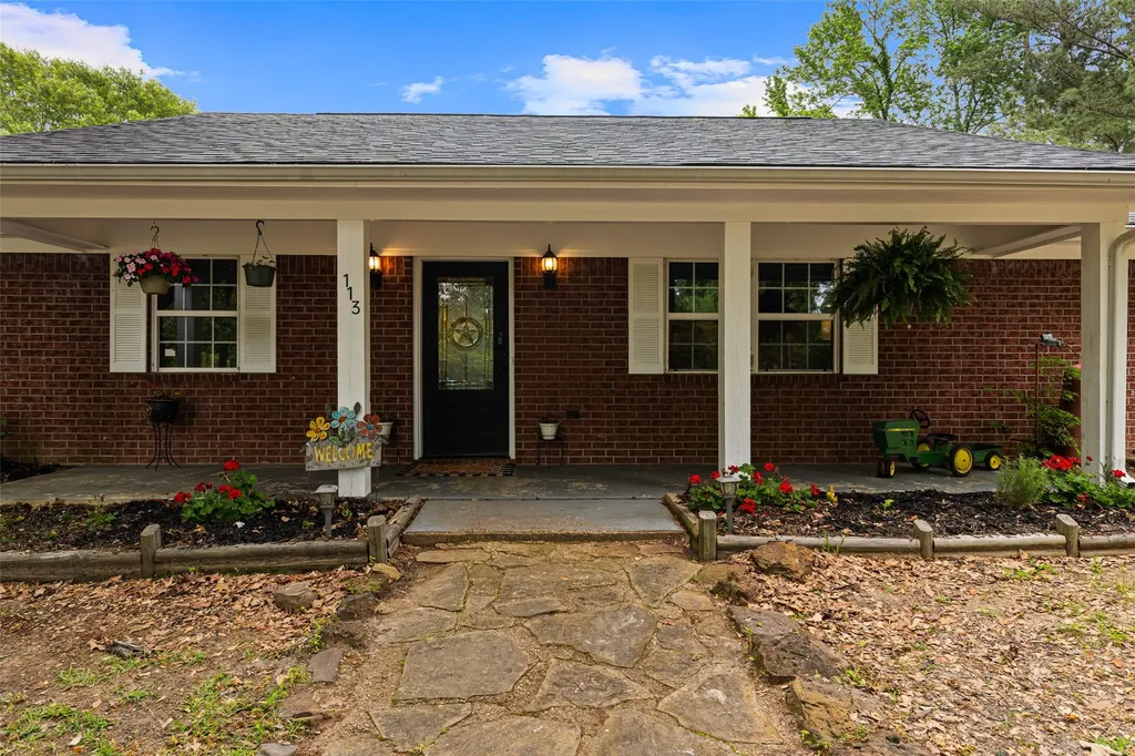113 Dearing Creek Road Gladewater TX 75647