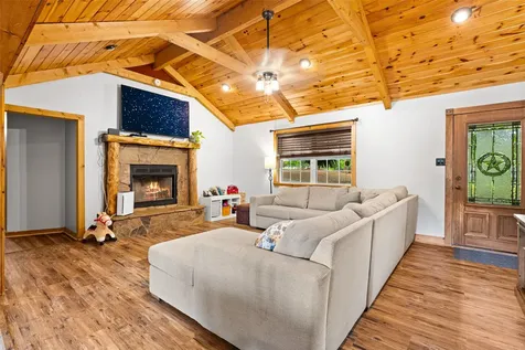 113 Dearing Creek Road Gladewater TX 75647