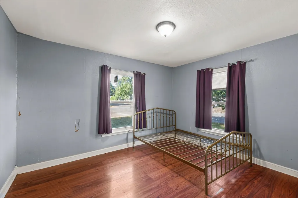 2225 Mitchell Avenue Waco TX 76708