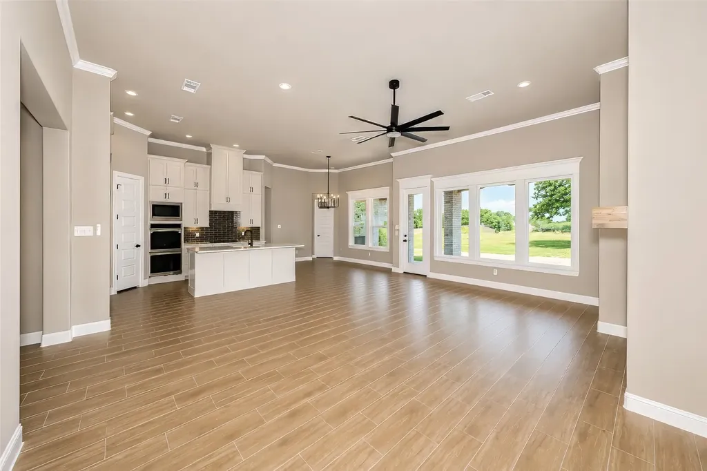 1045 Vh Ranch Road Poolville TX 76487