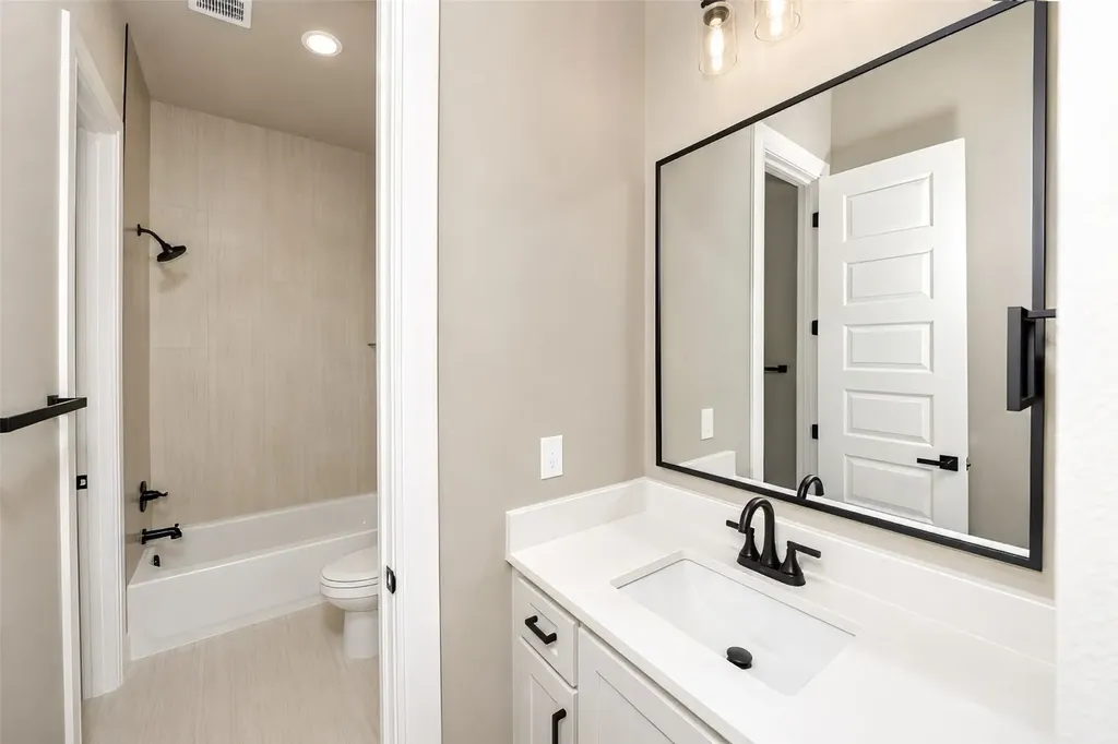 1045 Vh Ranch Road Poolville TX 76487