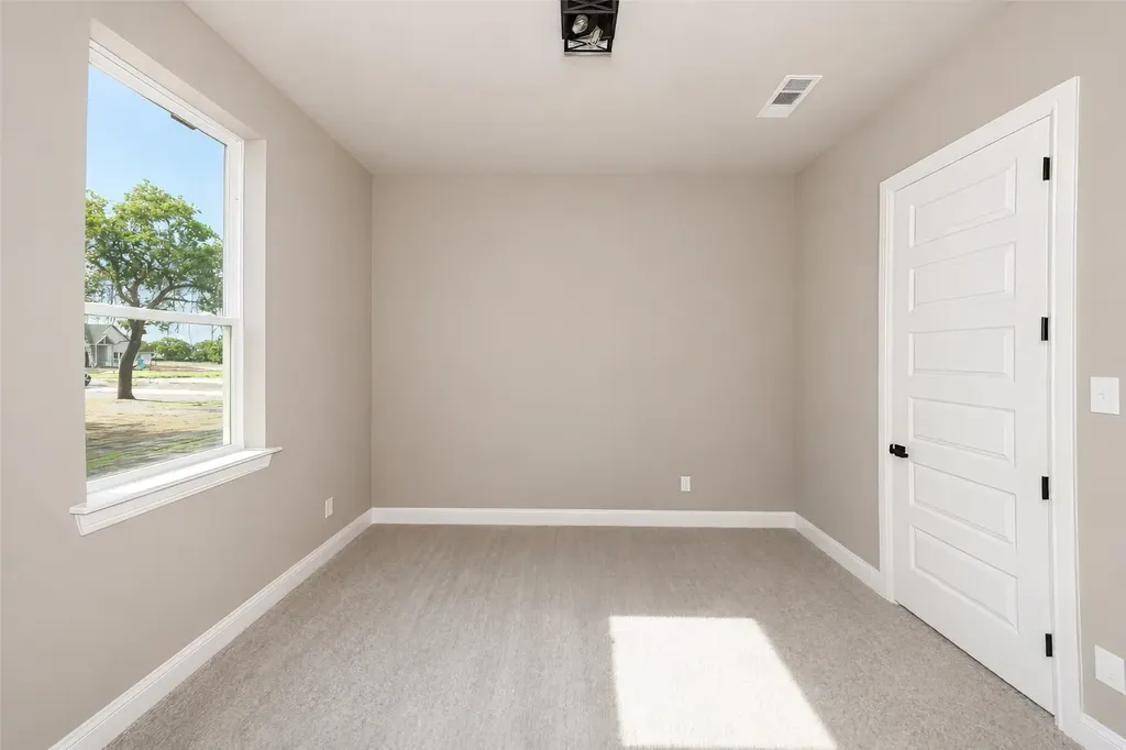 1045 Vh Ranch Road Poolville TX 76487