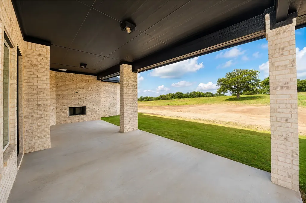 1045 Vh Ranch Road Poolville TX 76487